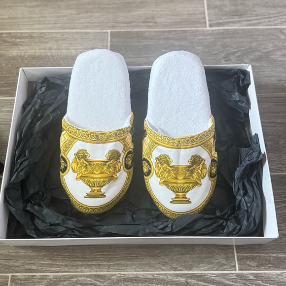 Versace Gold and White BAROQUE SLIPPERS Size Small (New) - Picture 2 of 11